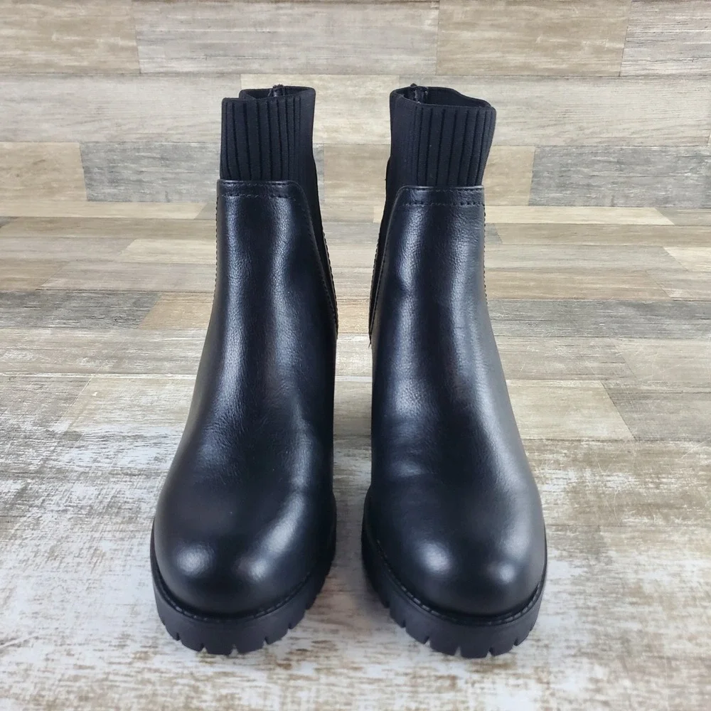 MIA Jasper Womens Lug Ankle Boots Sz 7.5 M Black Leather Ribbed Knit Cushioned